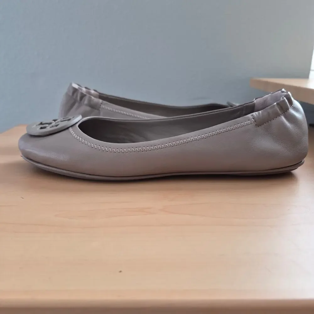 Tory Burch mini travel ballet with logo gray size 9
